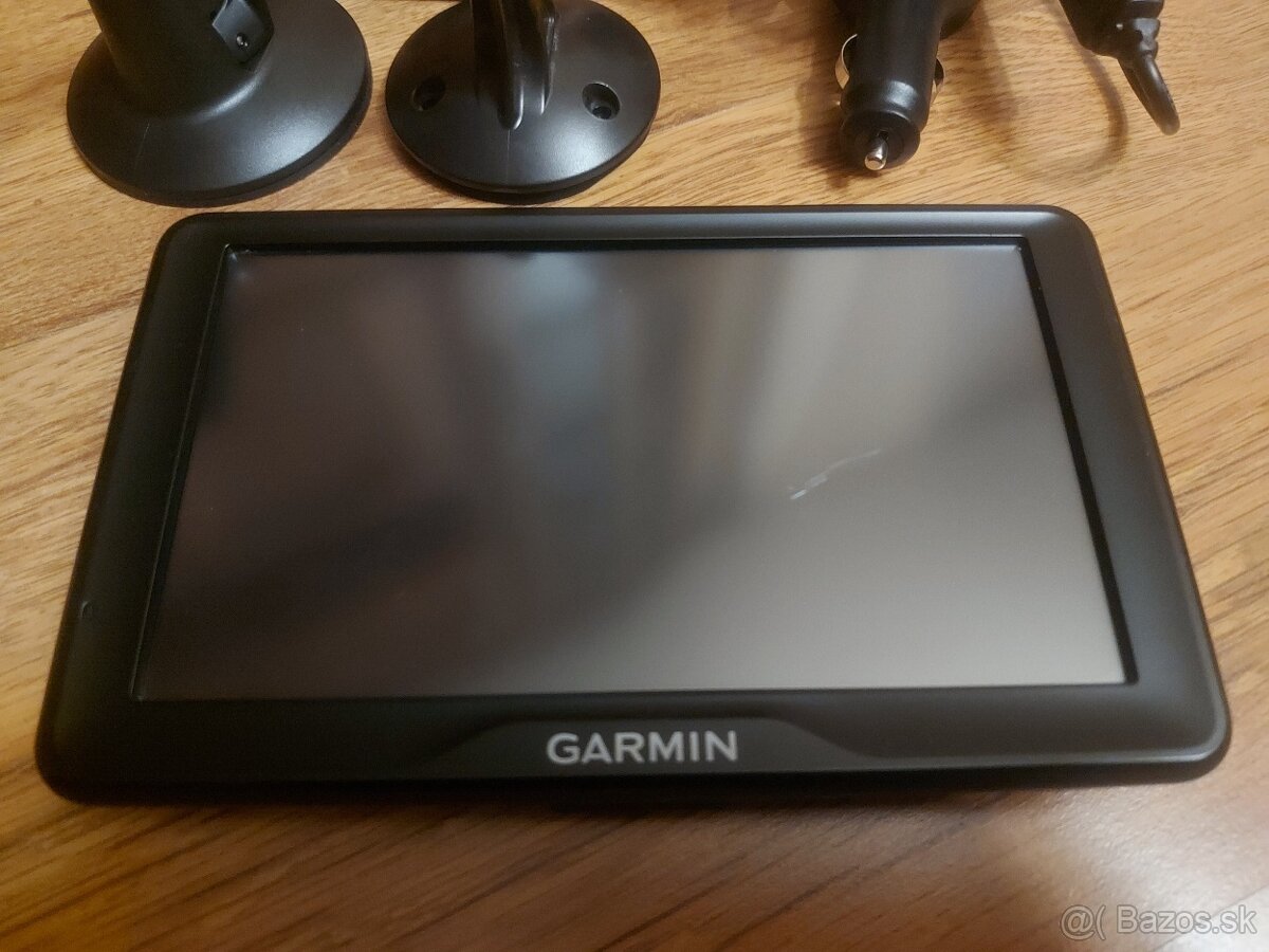Predám Garmin Camper 760 LMT - 2