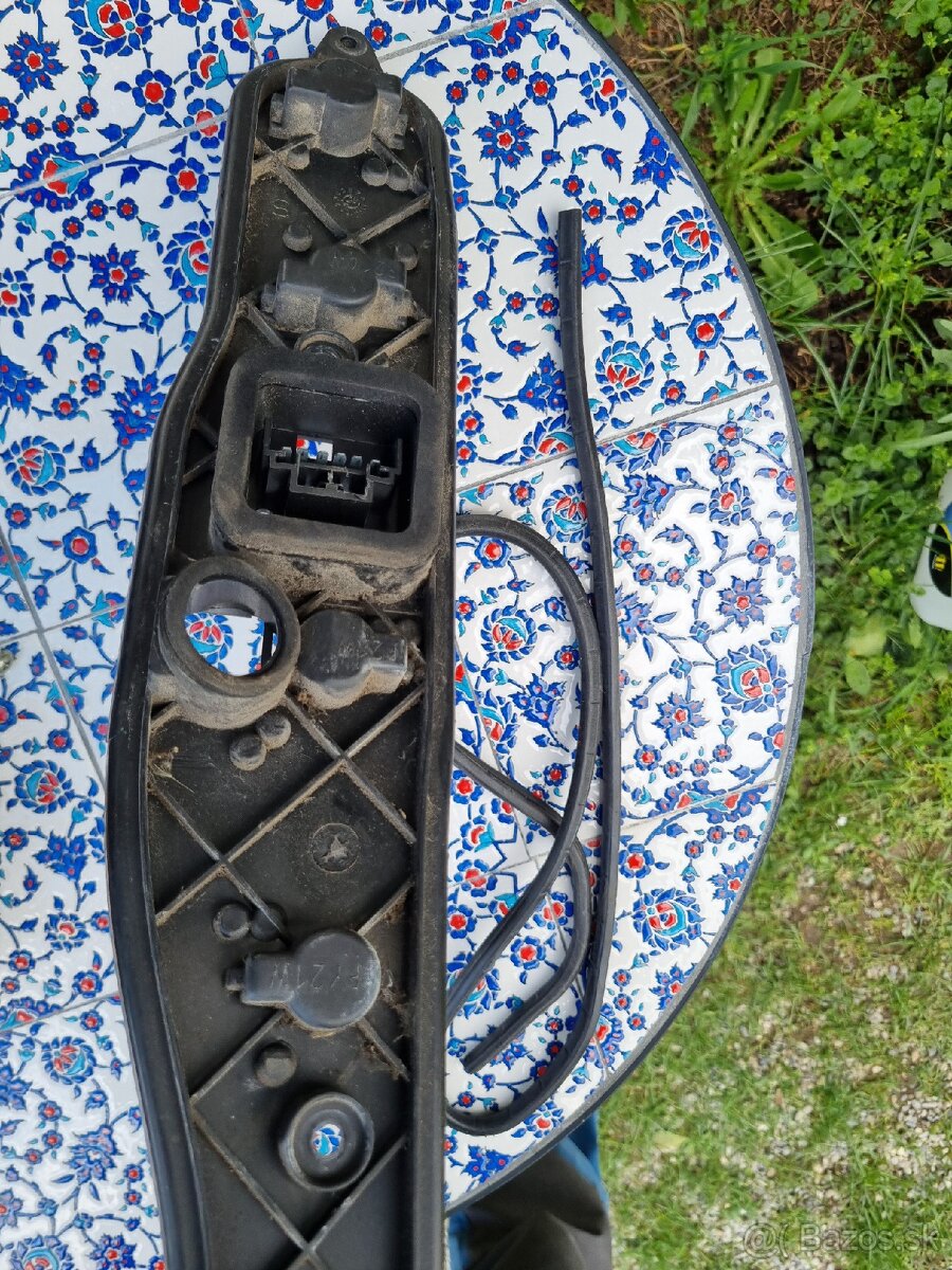 Fiat Doblo lišta svetla zadna - 2