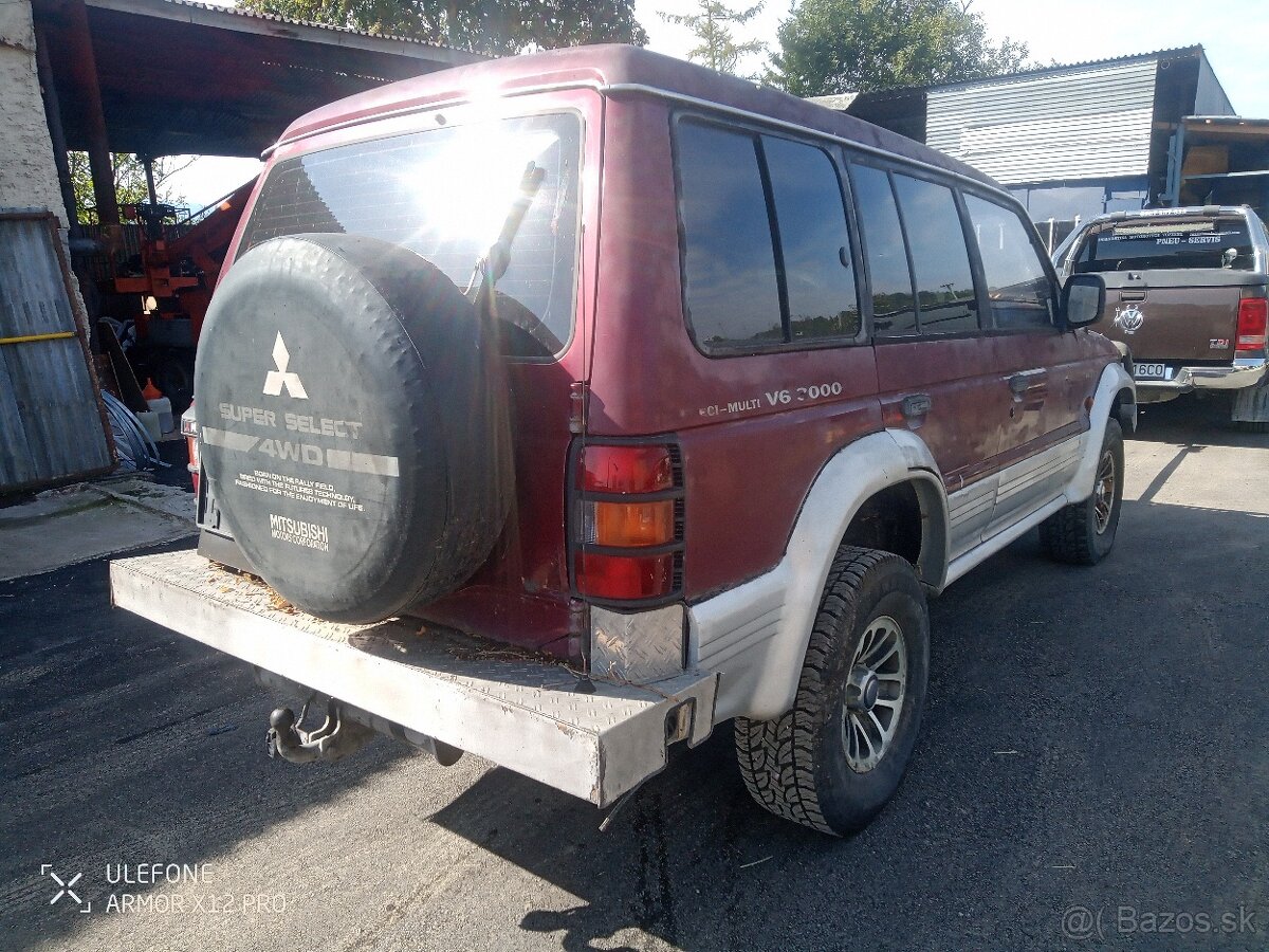 rozpredám Pajero 3.0 automat - 2