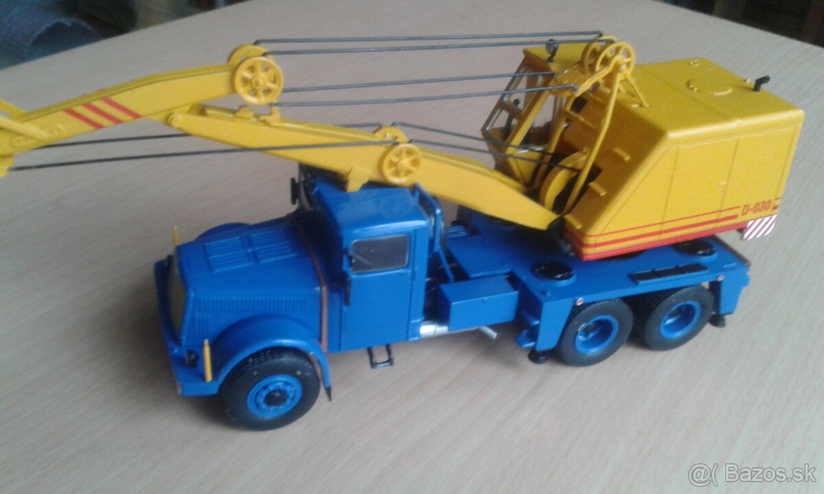 Tatra 111 D 030 1/43 - 2