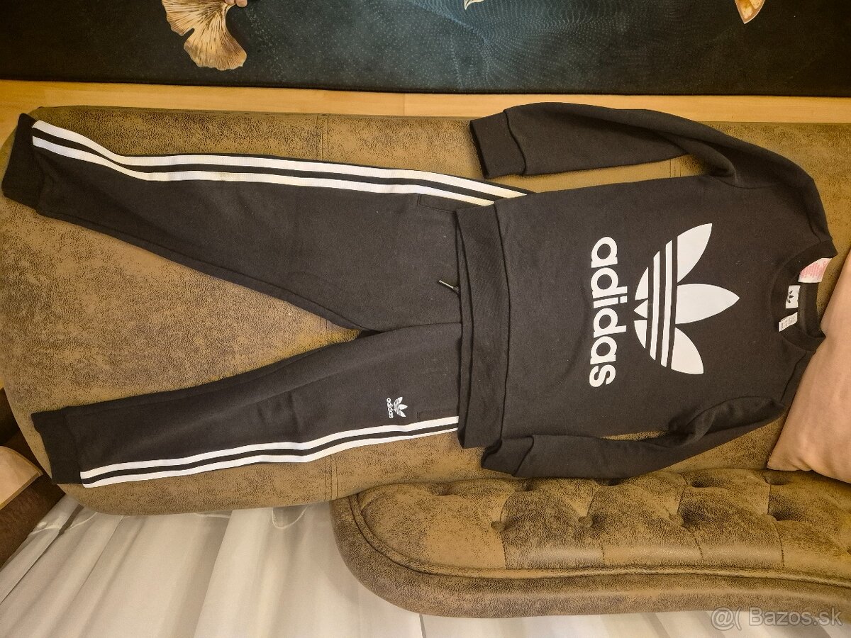 Tepláková súprava Adidas 7-8 rokov - 2