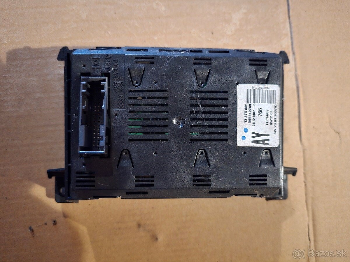 LCD Opel Zafira B 13275085 - 2