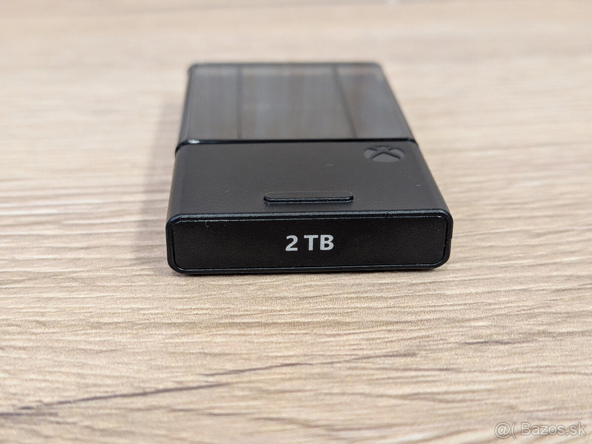 Rozšírujúca karta SSD pre Xbox Series konzoly 2TB - 2