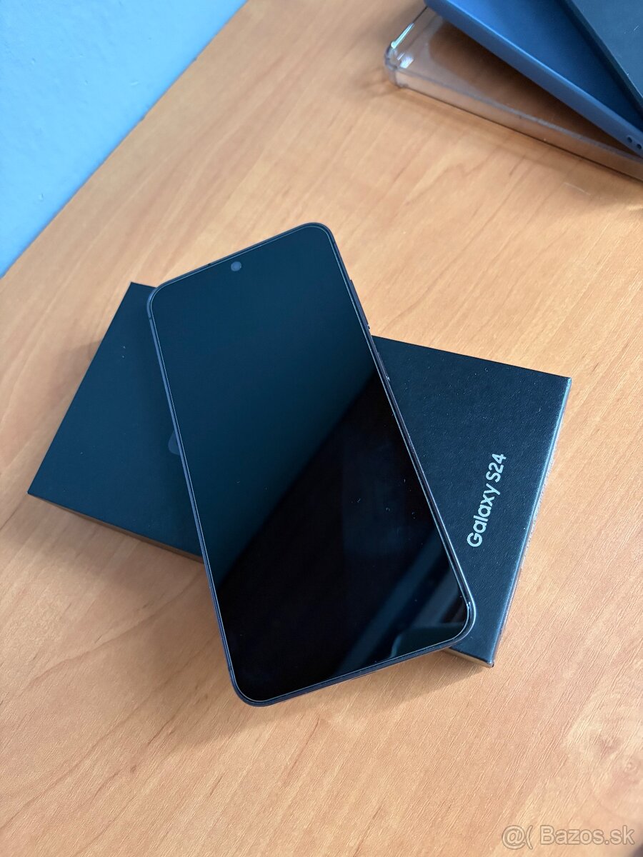 Samsung Galaxy S24 - 2