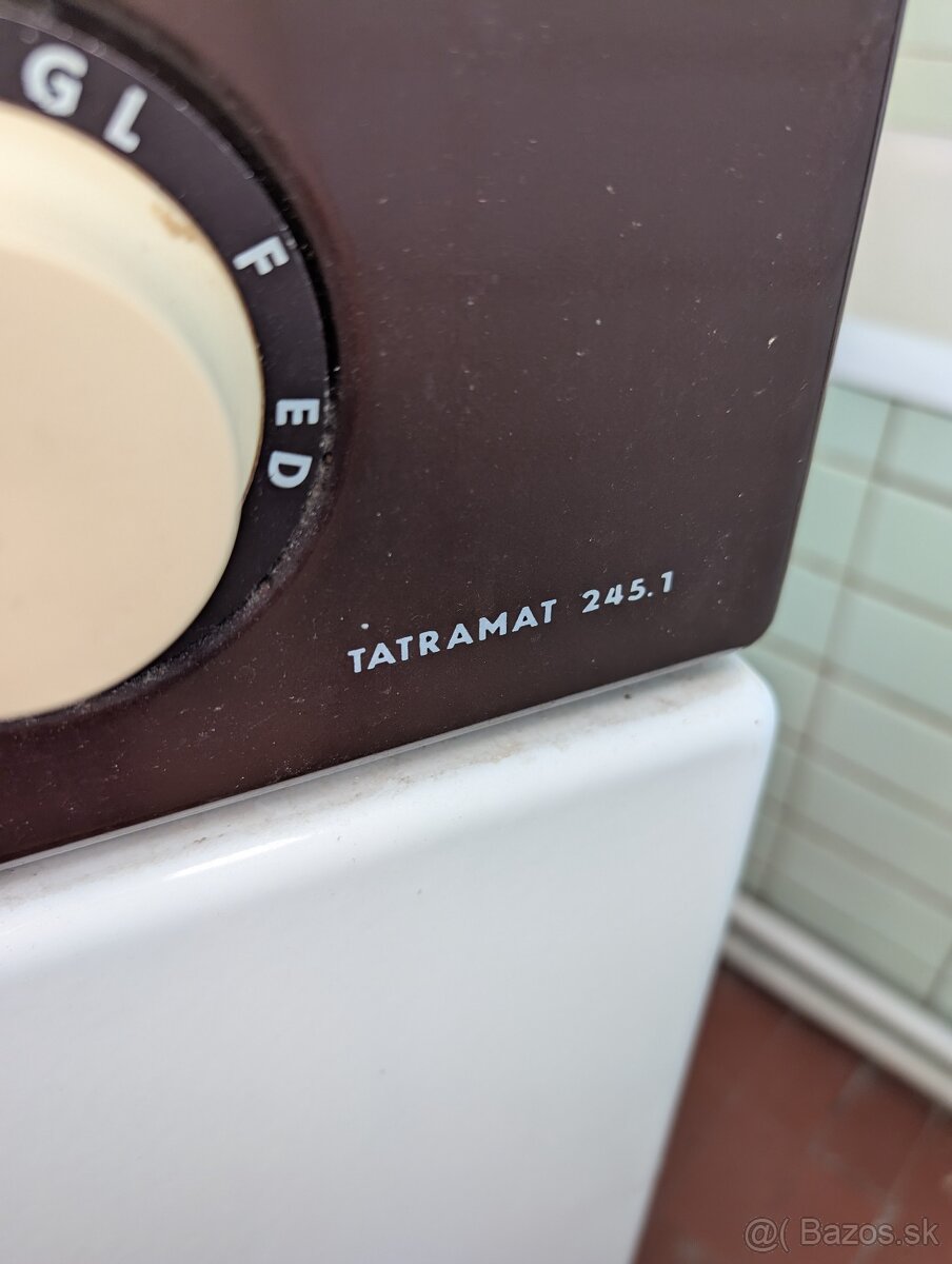 Stara pracka Tatramat 245.1 - 2