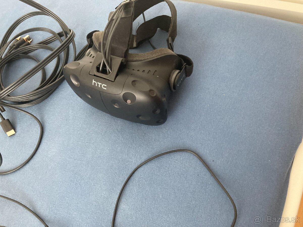 HTC Vive Okuliare - bez staníc a ovládačou - 2