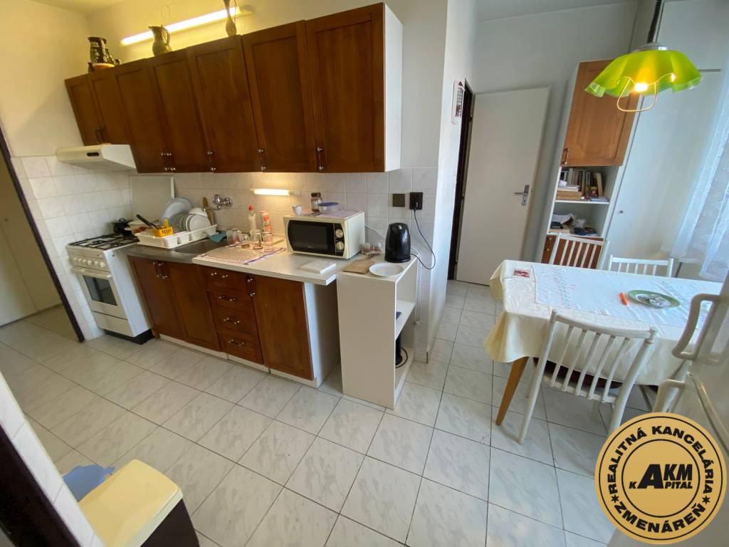 3 izbový 82m2 prerobený byt s balkónom BEZBARIEROVÝ, Zvolen - 2