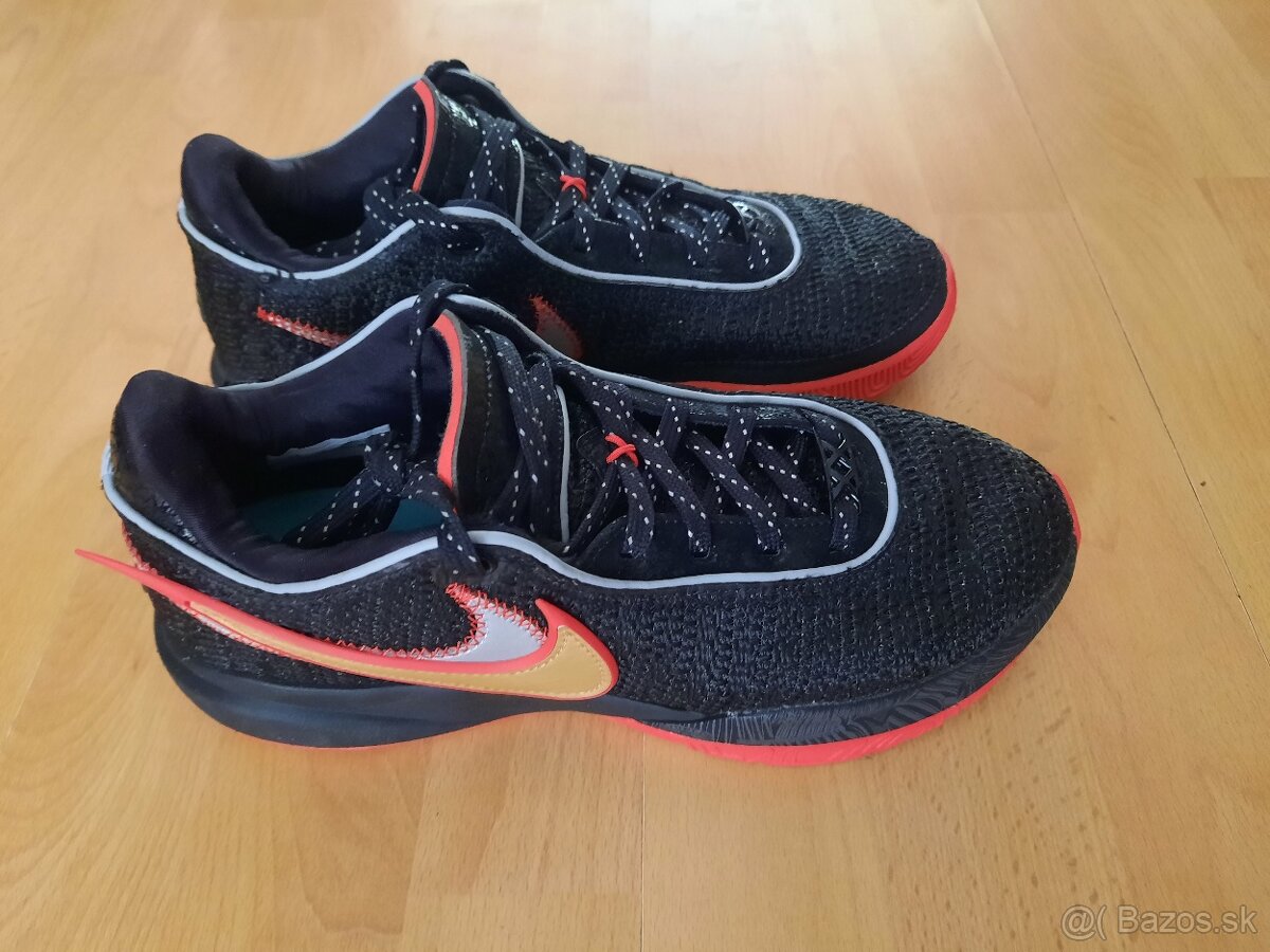 Basketbalové tenisky Nike LeBron 20 Trinity veľ. 40,5 - 2