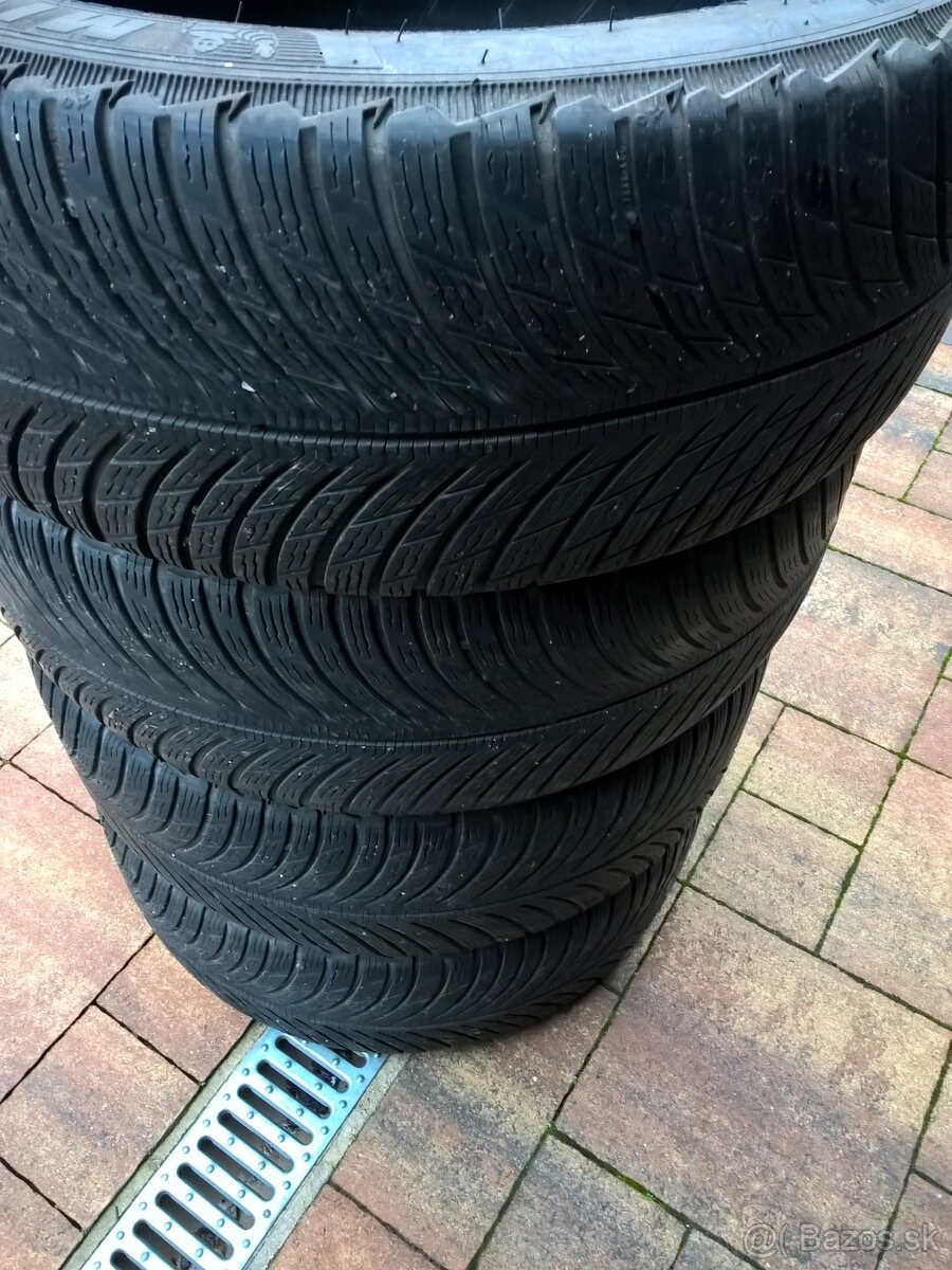 4 ks ZIMA 235/45 R18 98V MICHELIN 5 mm 2023 - LEN 100€/sada - 2