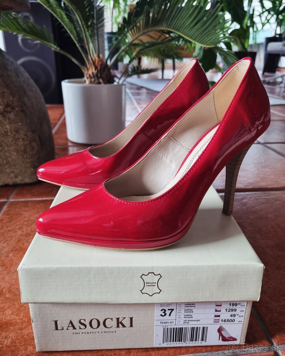 Červené špicaté lodičky - 2