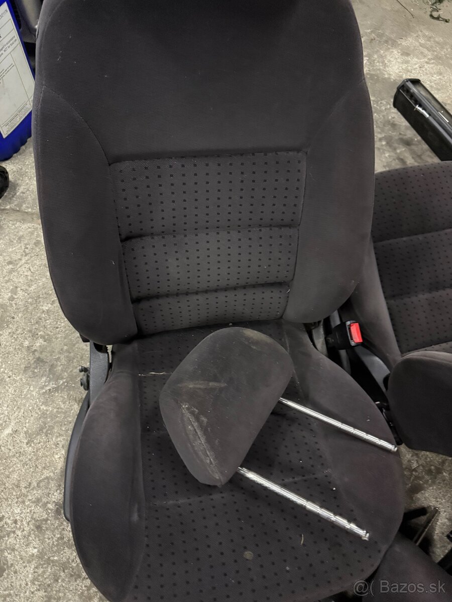 Sedadla golf 4 variant - 2