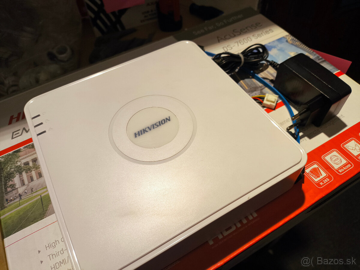 HikVision NVR DS-7104NI-Q1 - 2