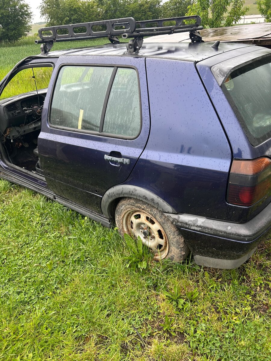 Golf 3 - 2