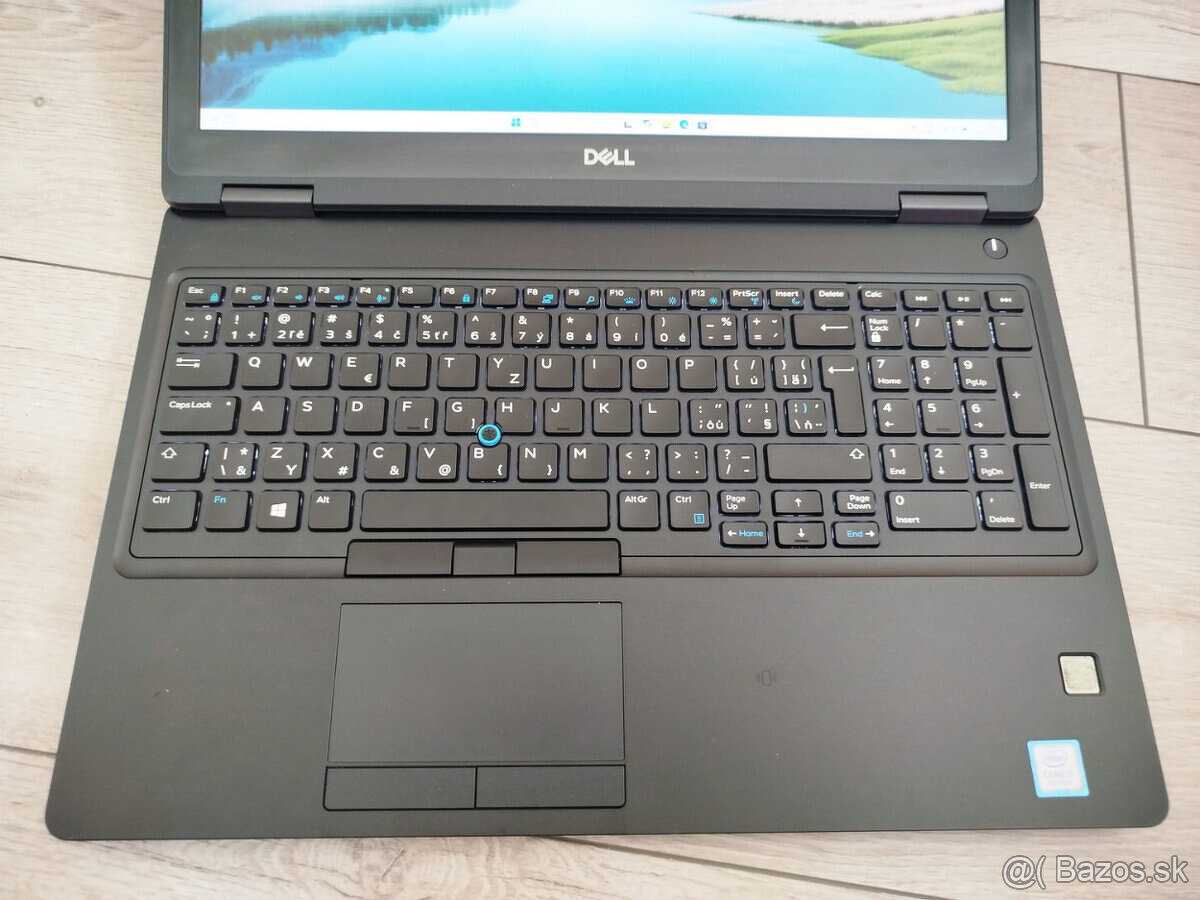 workstation Dell 3530 - Core i7-8850H, 32GB, 512GB SSD, W11 - 2
