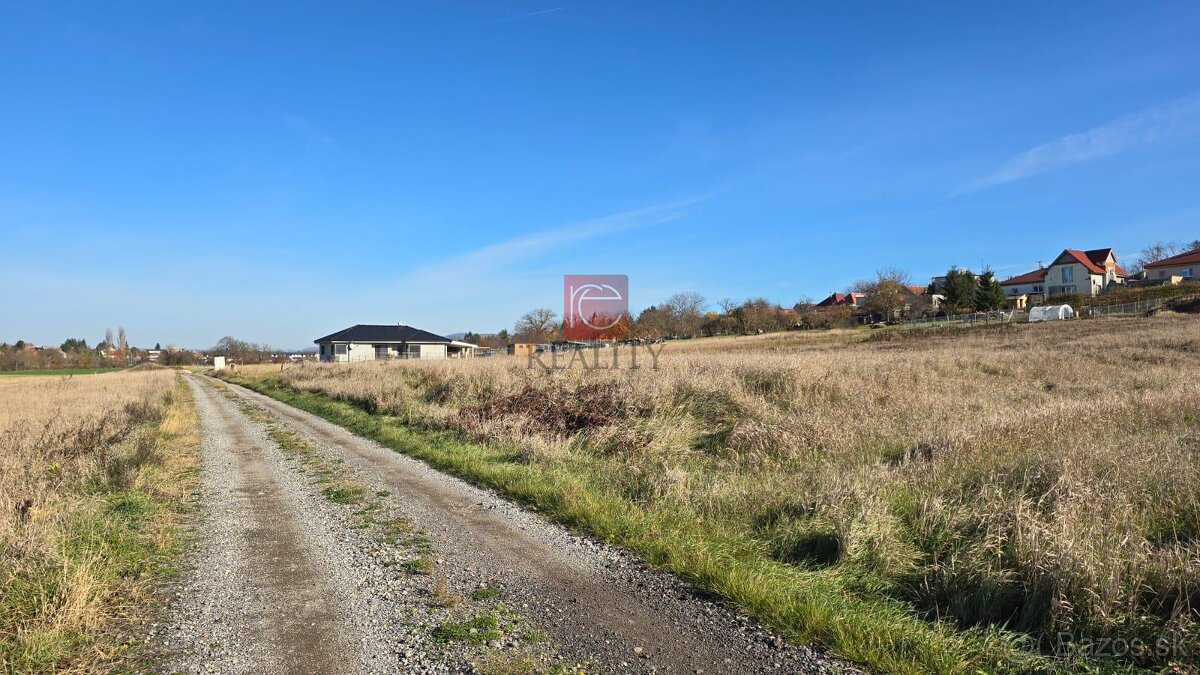 NA PREDAJ stavebné pozemky pre RD Nevidzany - 2