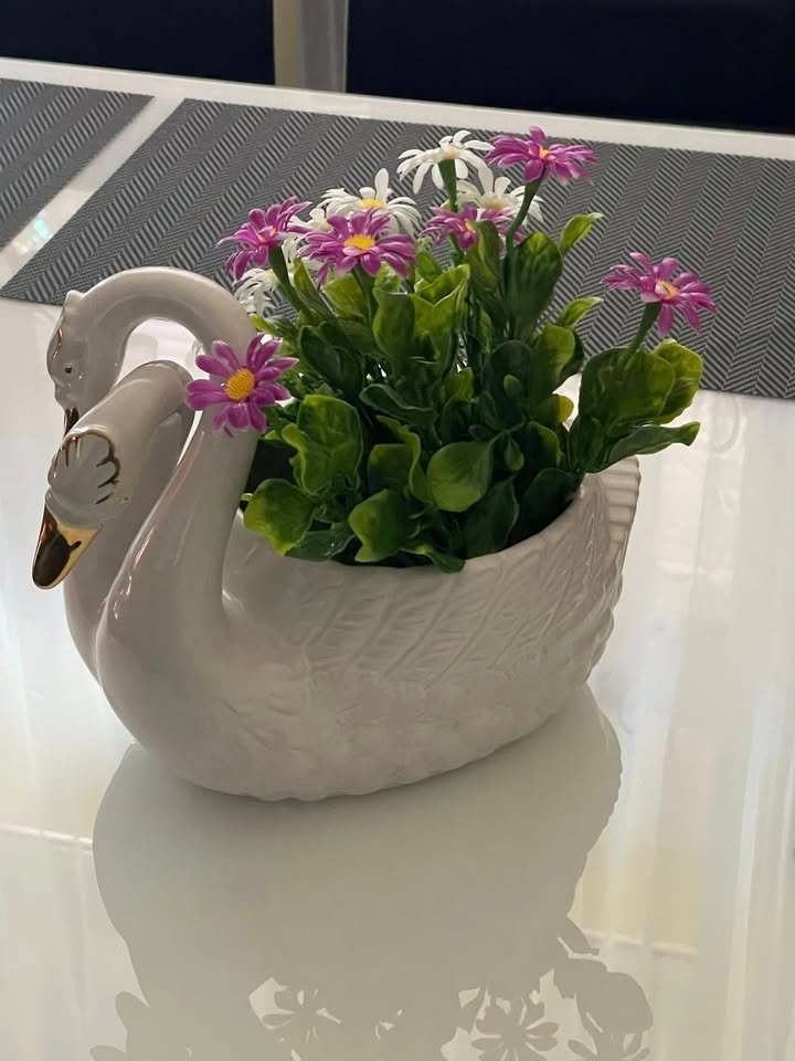 Kvetináč - porcelán - 2