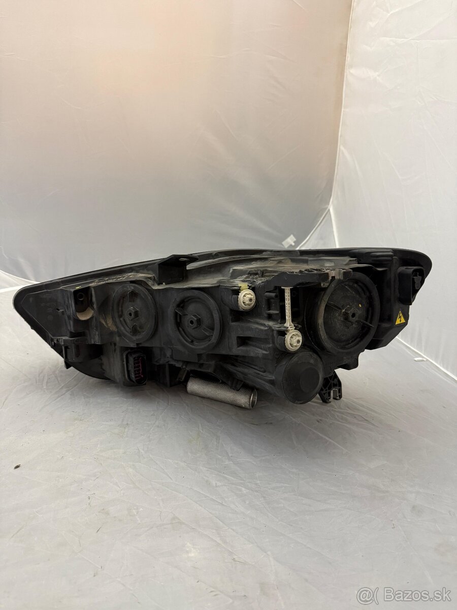 Svetlo Audi A6 C7 - 2