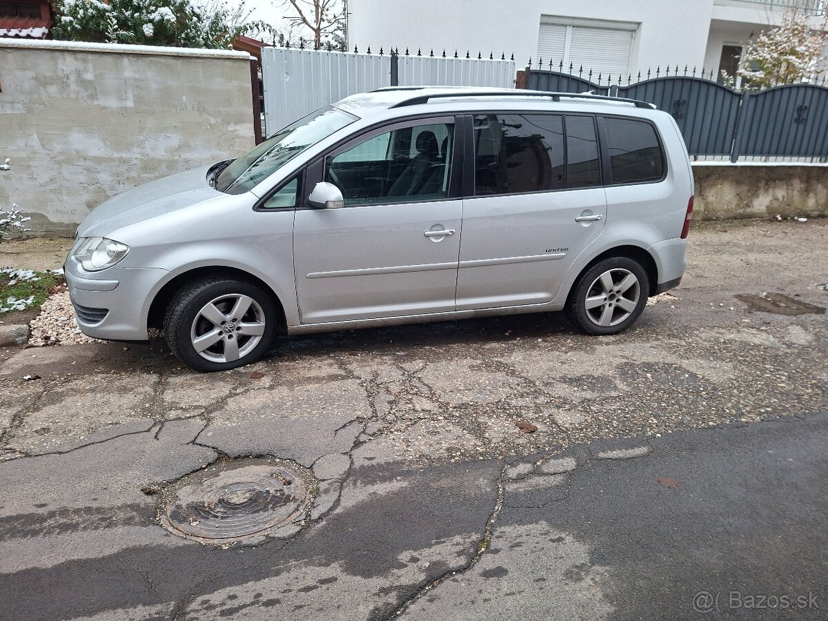 Volkswagw Touran - 2