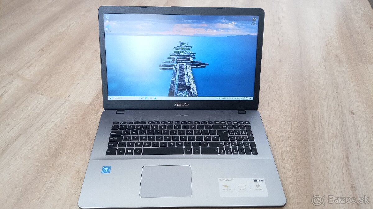 ASUS Vivobook 17 - 2
