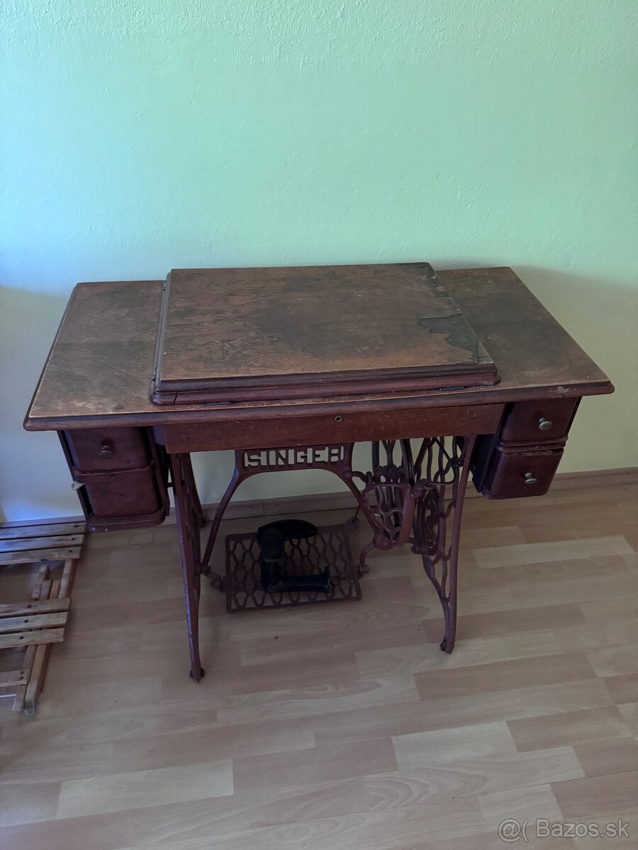 Predám starožitný šijací stroj SINGER (cca 1910) – originál - 2