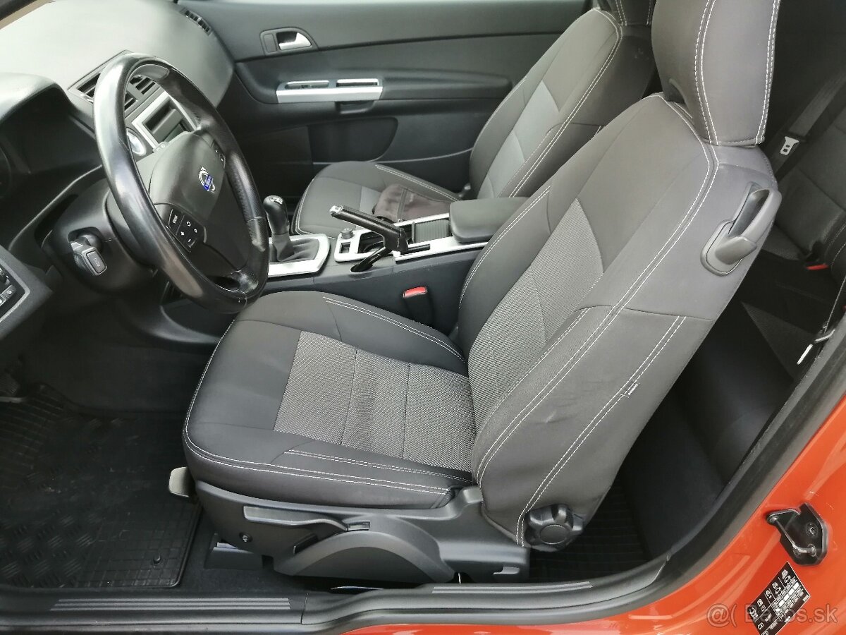 Predám poťahy MAD na Volvo C30 - 2