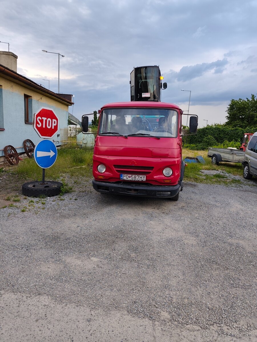 Daewoo Avia hakovy nosič - 2