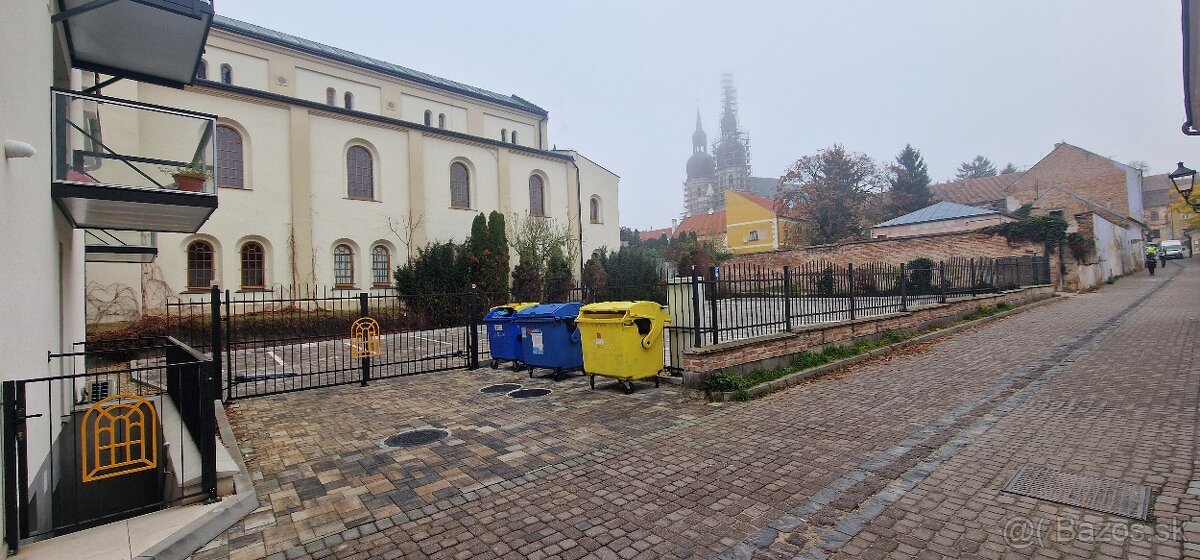 NA PRENÁJOM : Parkovacie státie priamo v centre mesta. - 2