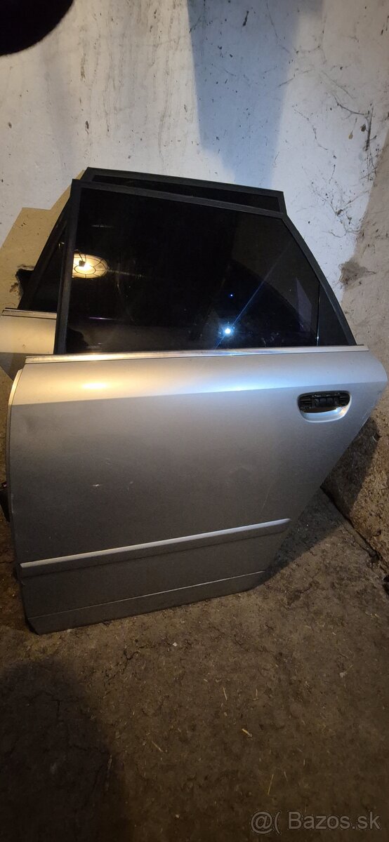 Predám diely z Audi A4 B6 avant - 2