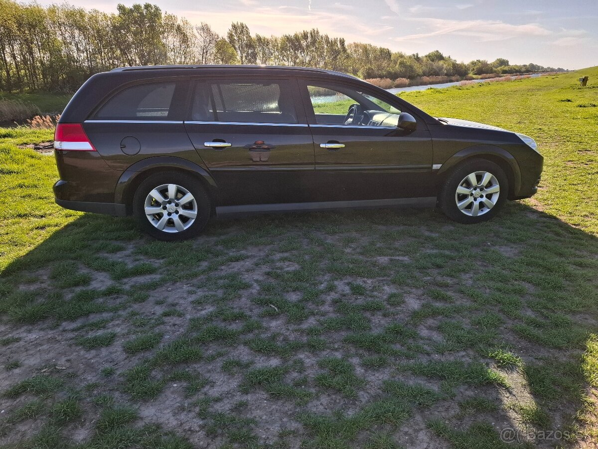 Opel Vectra C Caravan 1.9 cdti 88kw - 2