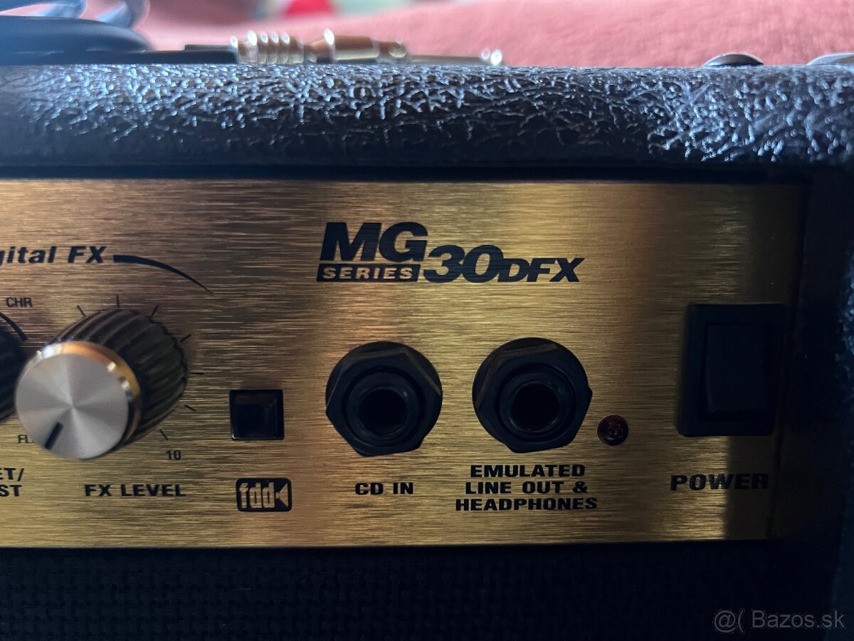 Ibanez Gio + Marshall MG Series 30DFX - 2