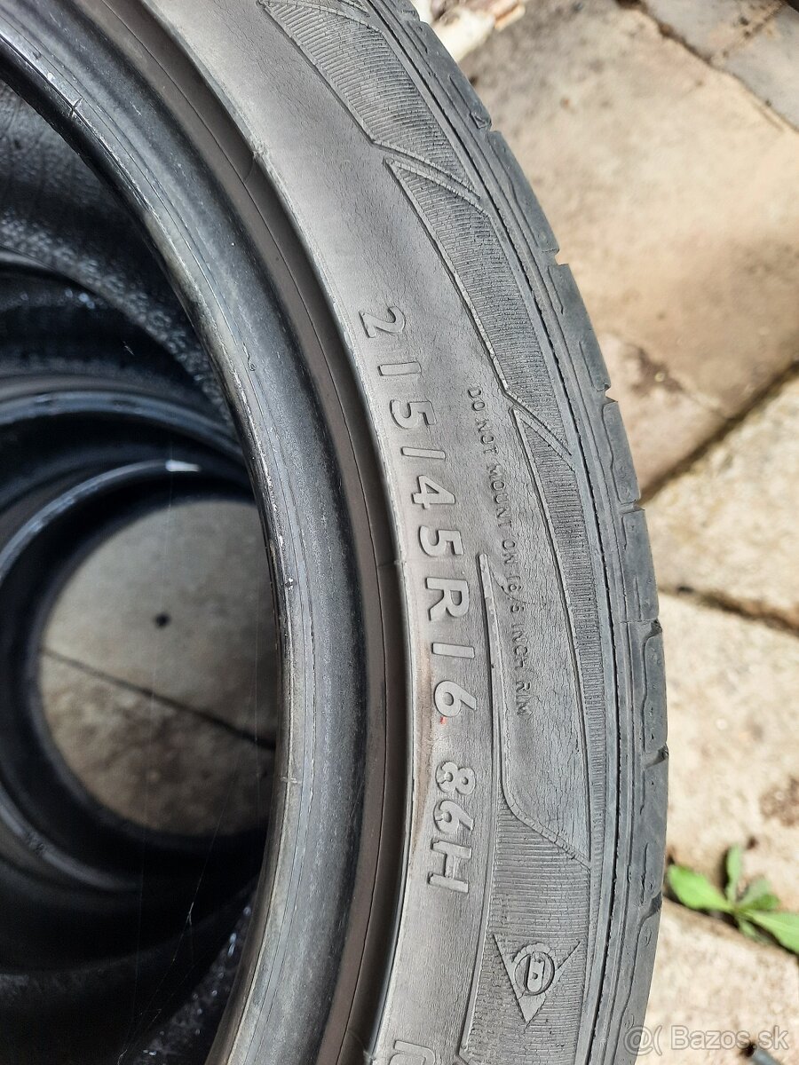 Letne pneu Dunlop 215/45r16 - 2