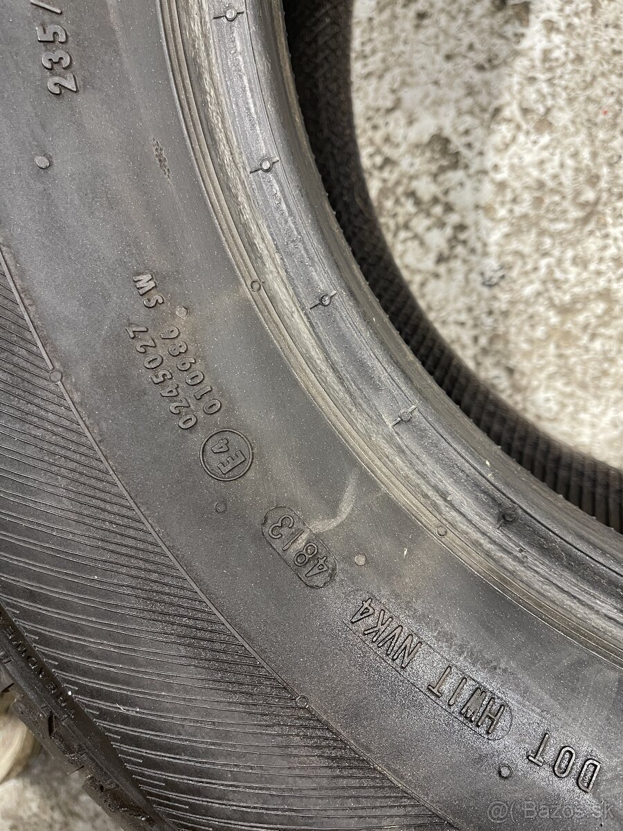 Barum Bravuris 235/75 R15 - 2