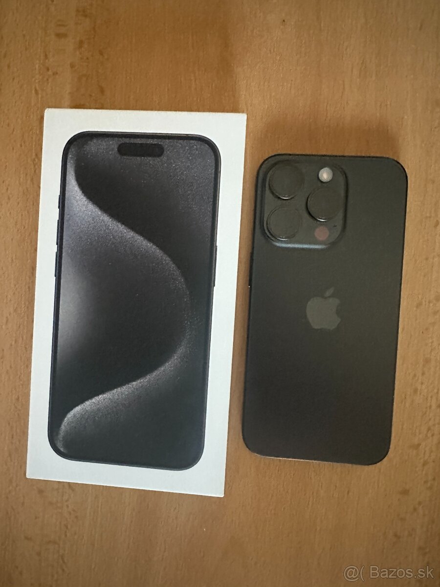iPhone 15 Pro 256GB Black Titanium - 2