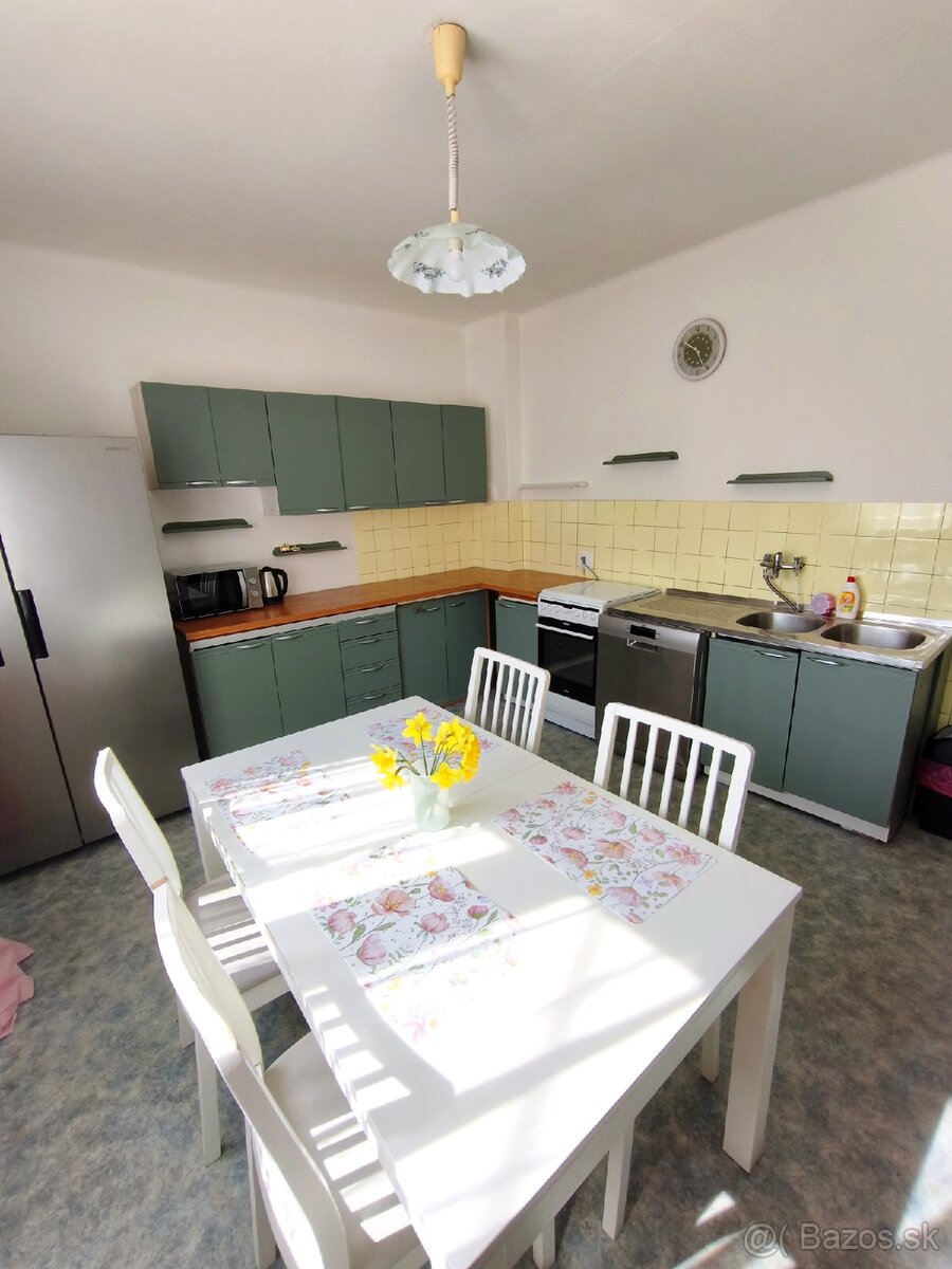 Prenájom domu blízko centra Zlaté Moravce - 2