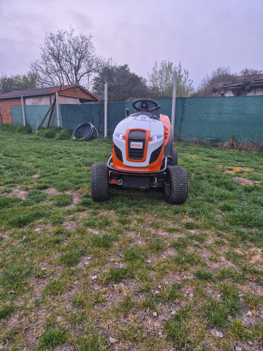 Zahradny traktor - 2