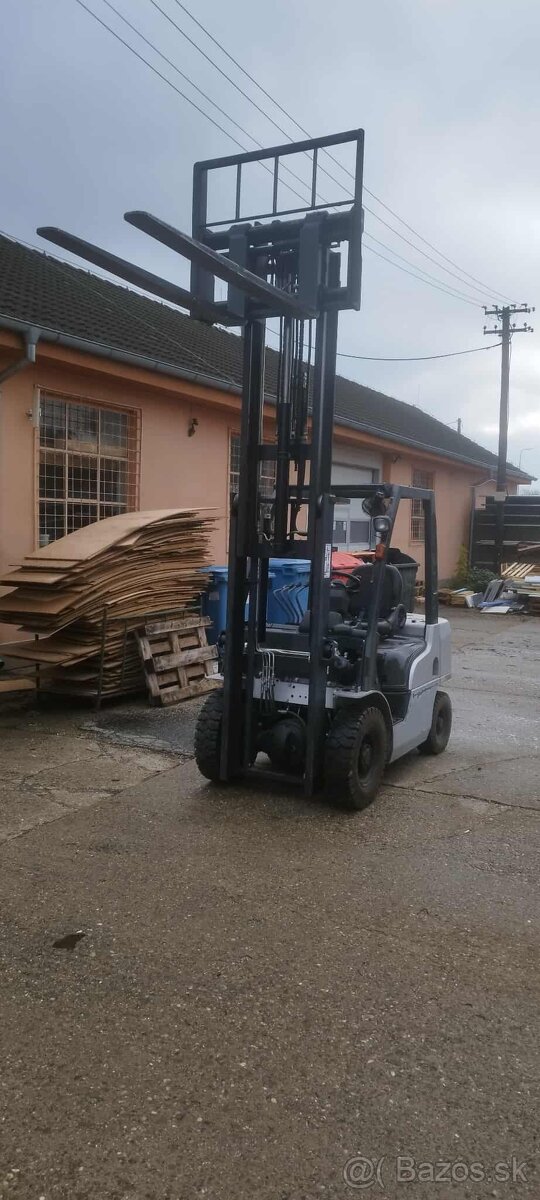 VZV NISSAN P1F2A25J 2500kg - 2