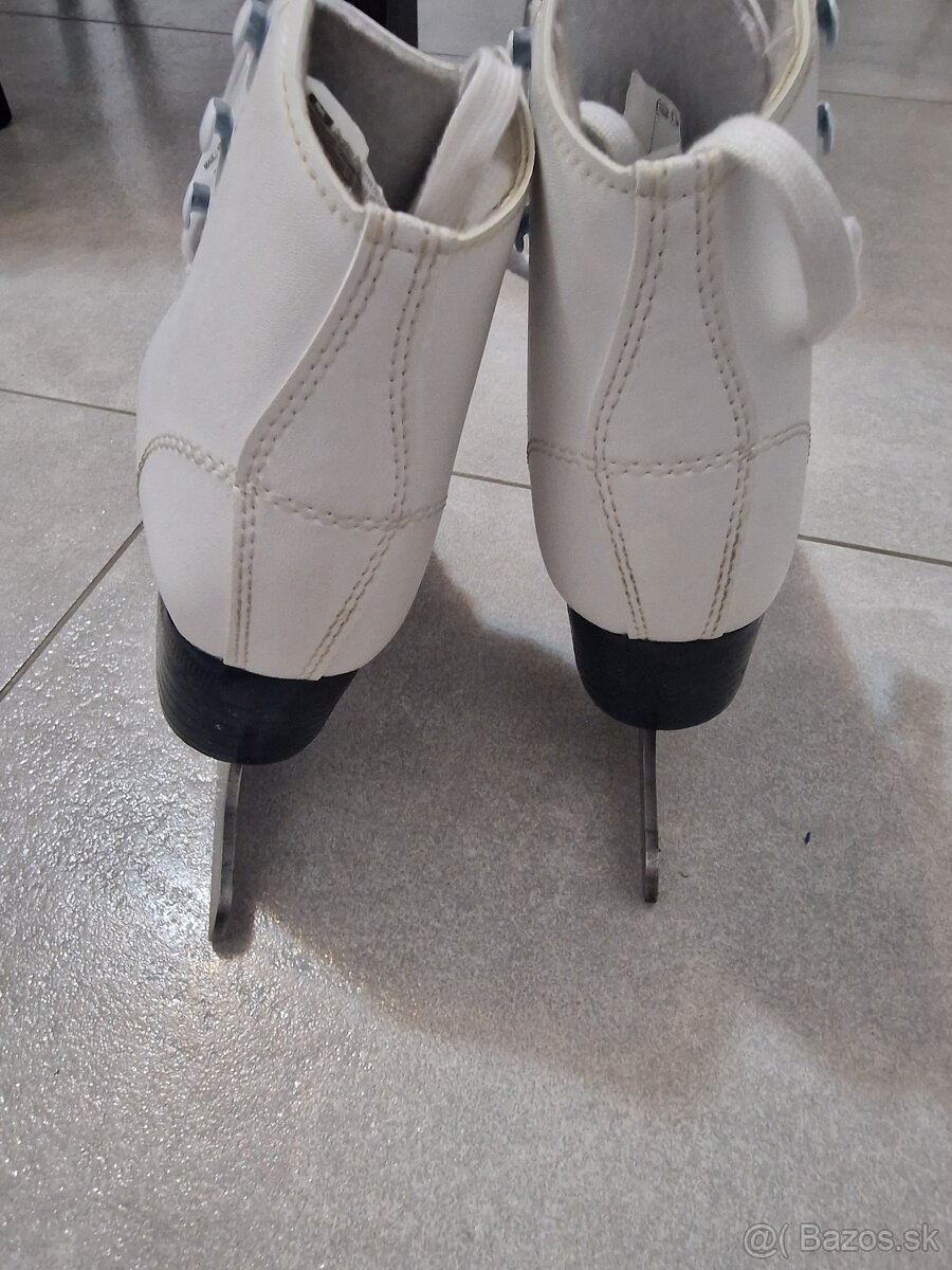 Dievčenské korčule - 2