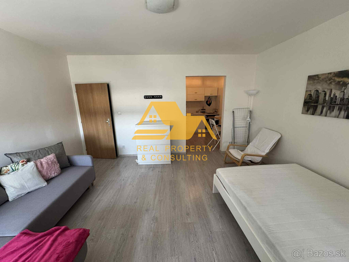 Prenajmem 1 izbový byt v Nových Zámkoch - 2