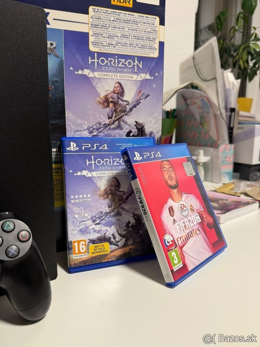 predám playstation 4 PRO 1 TB plus hry balenie obsahuje komp - 2