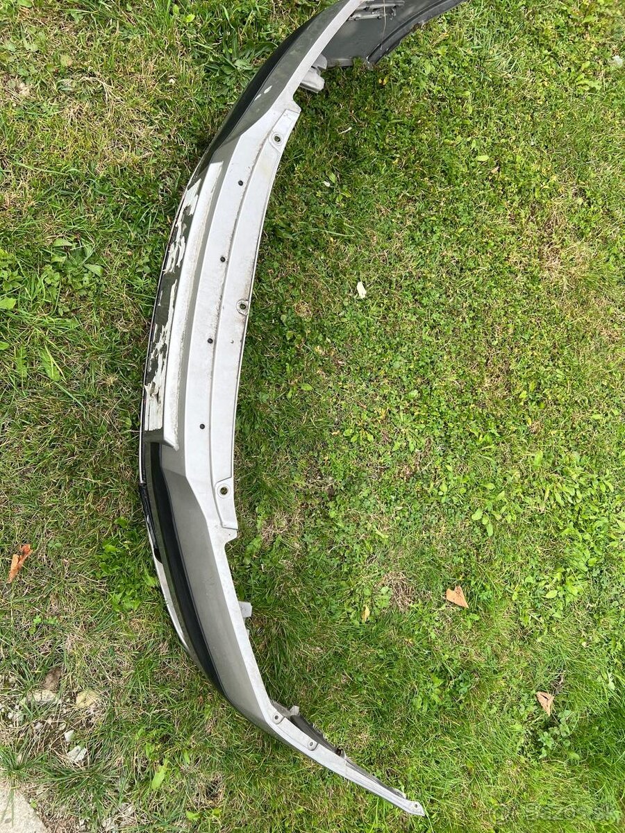 Škoda Octavia 2 facelift 2008-2013 oem: 1Z0 807 221 - 2