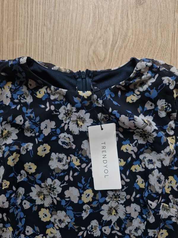 Dámske šaty - nové - 2