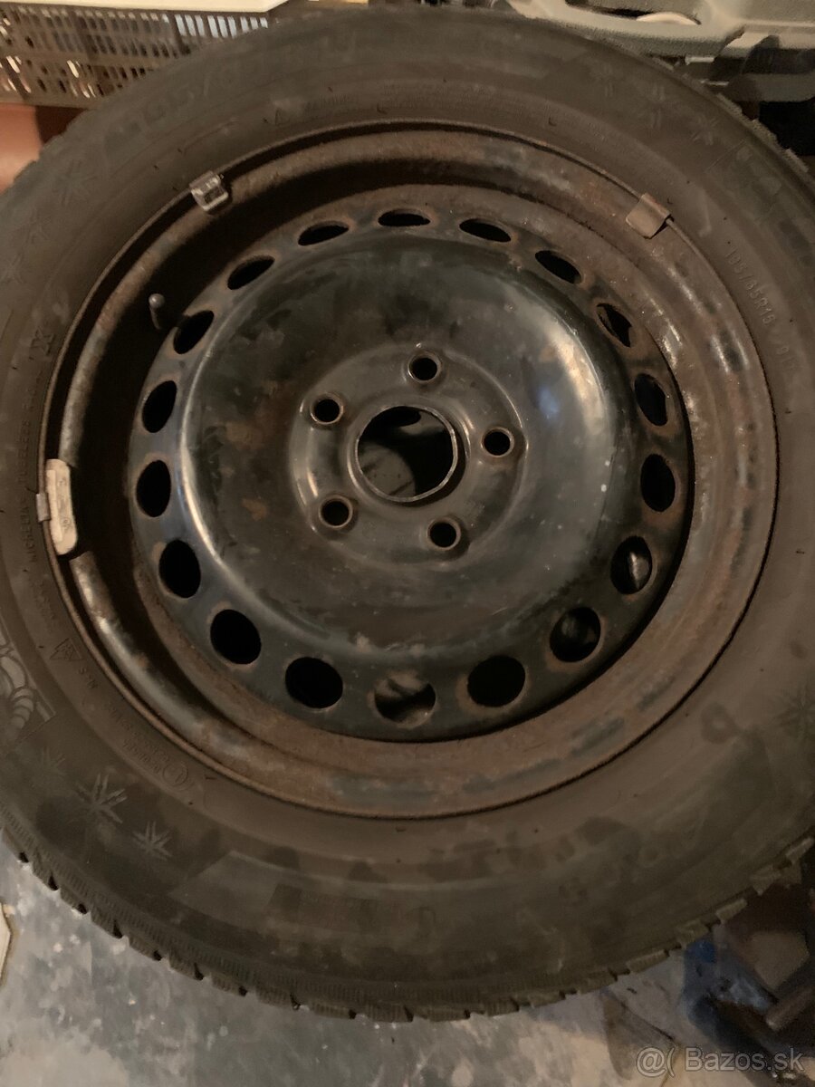 PREDÁM PLECHAČE Z GOLF 5 COMBI - 2