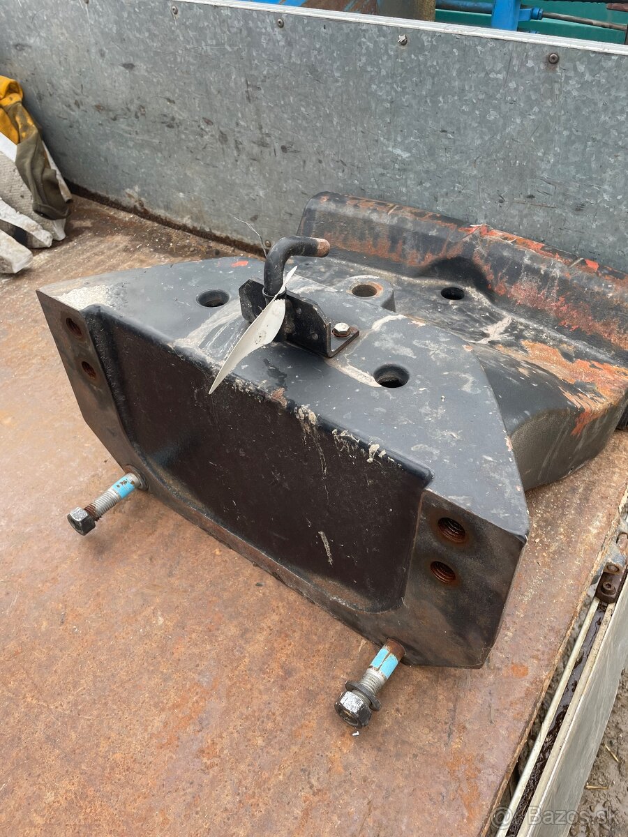 Predná konzola newholland - 2