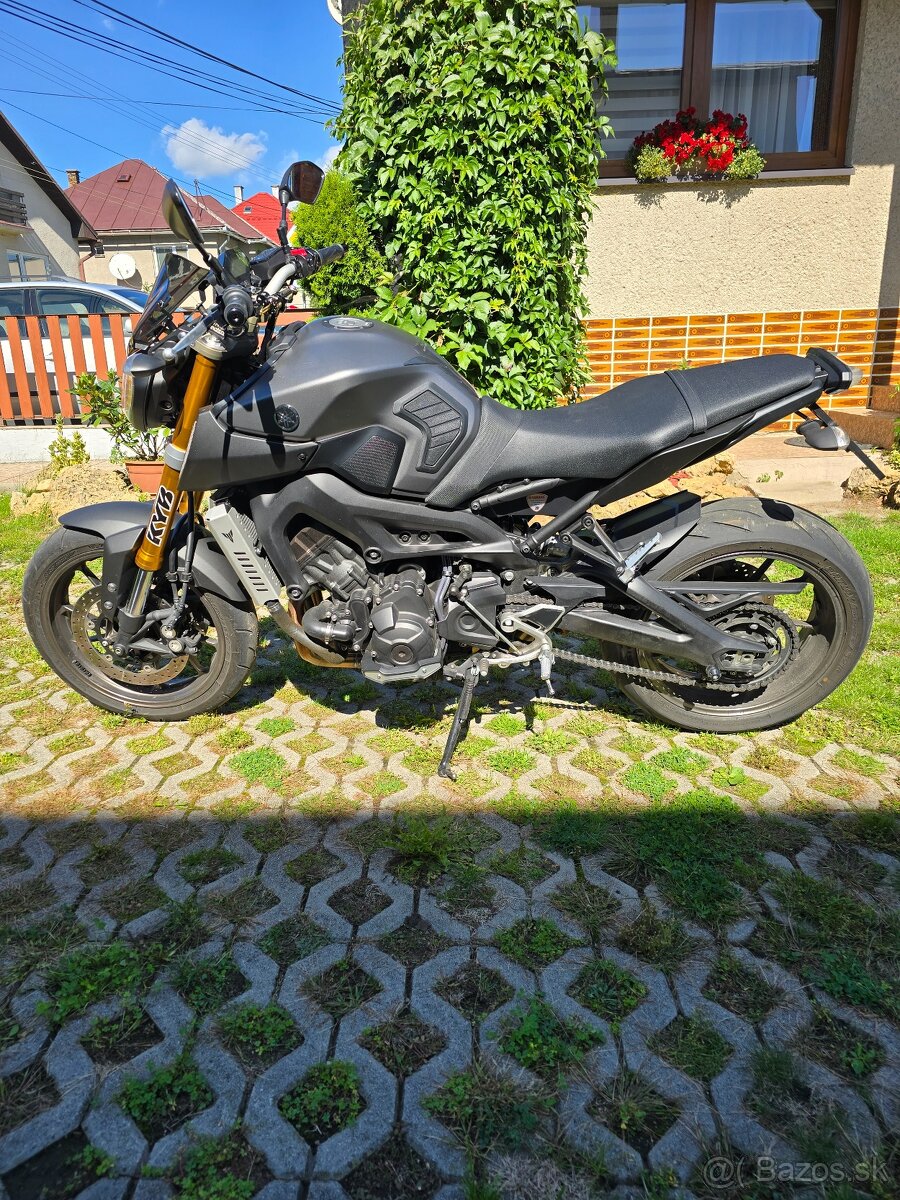 Yamaha mt09 - 2