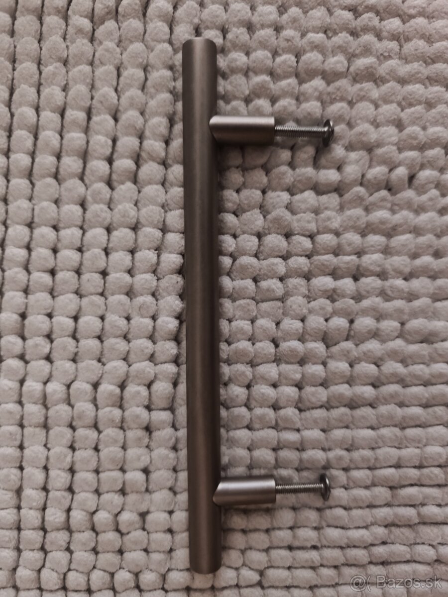 Antikorové úchytky - 2