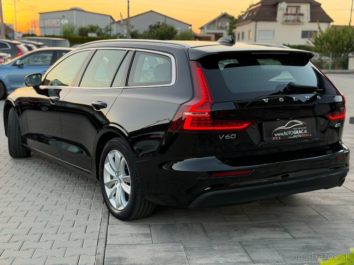Volvo V60 D3 Momentum Pro A/T - 2