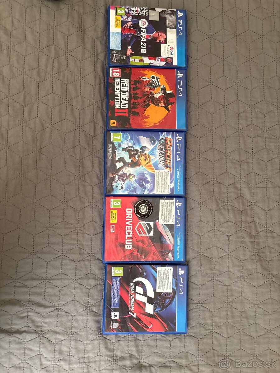 Playstation 4 PRO - 2