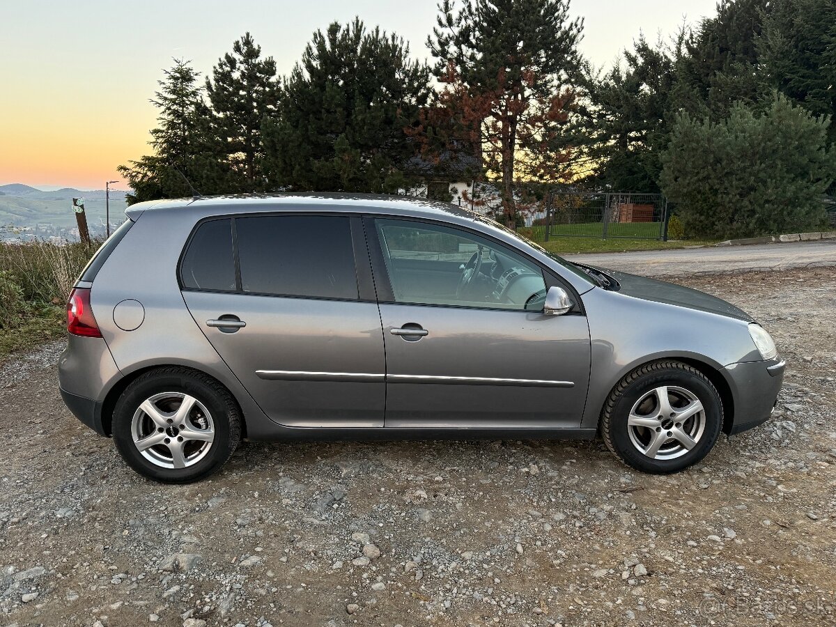 VW Golf 2.0 TDi 103kw - 2