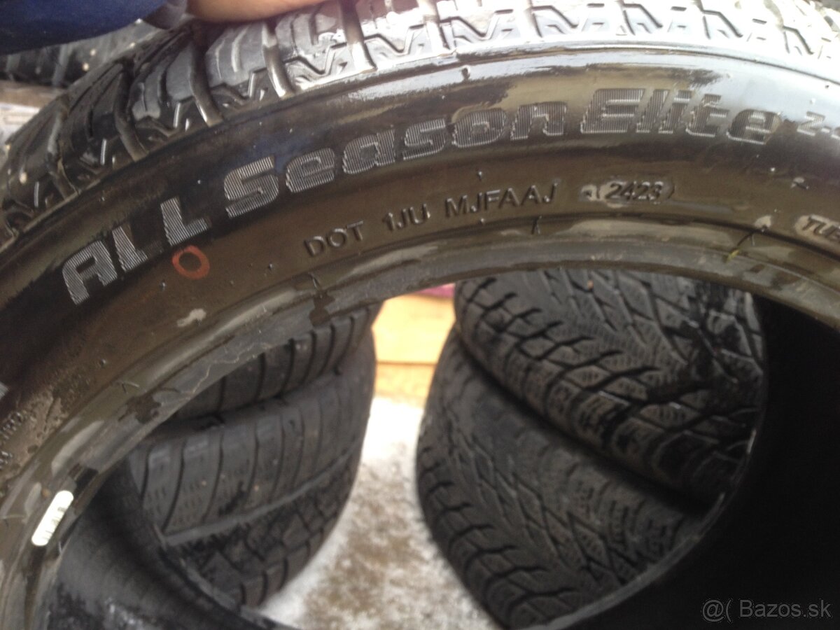 predam 235/45 r17 zimne 6-7mm - 2