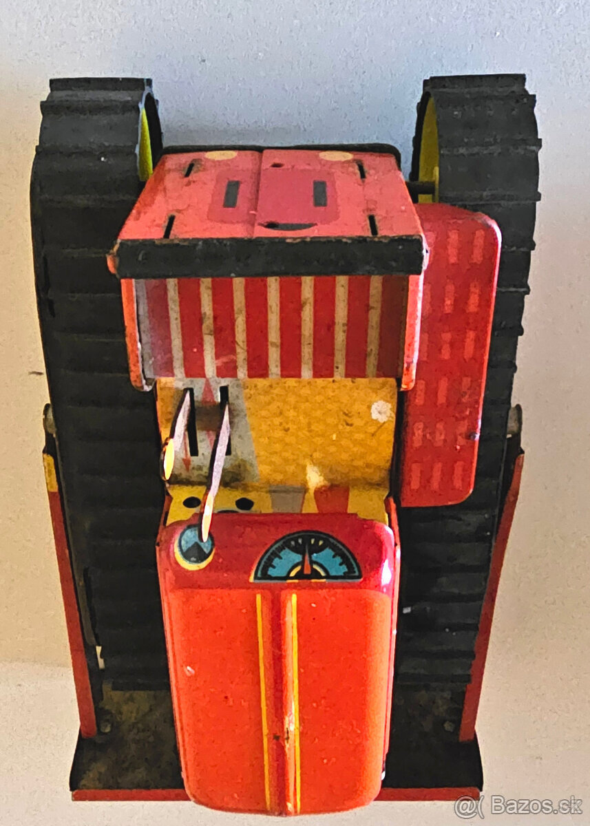 Mechanický Pásak buldozér KDN - 2